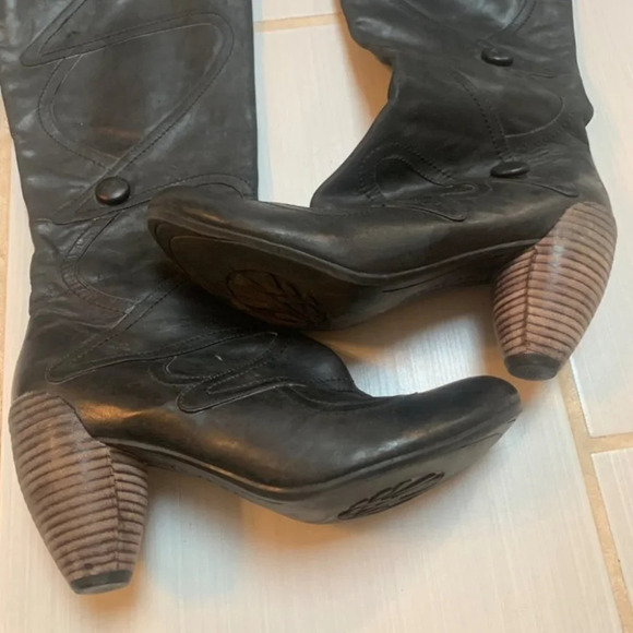 Jump For The People Born Tall Boots Button Detail 8 - Picture 3 of 13